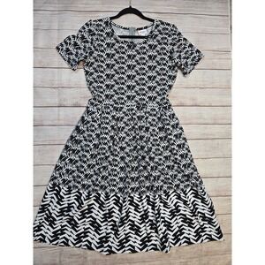 LuLaRoe Dress Women's Size Large Amelia Black White Geometric Print Stretchy